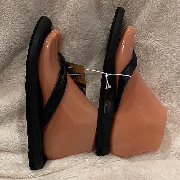 Women's FloJos Very Comfortable Flip-Flops FlipFlops Thong Sandals Black 7 NWT - Picture 6 of 11